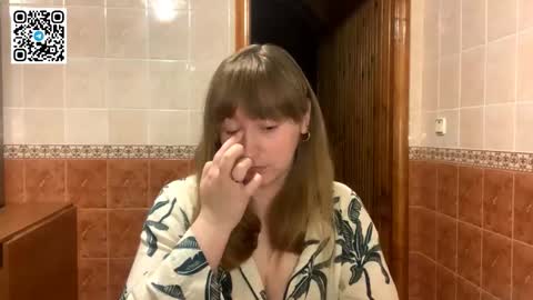 Miriam online show from November 2, 2025, 9:06 pm