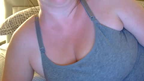 Jess and Nick online show from June 2, 2026, 2:57 am