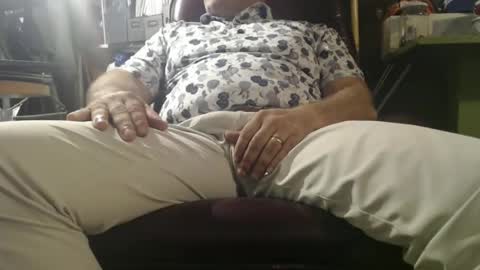 only fans marrieddad19751975 online show from September 27, 2025, 6:35 pm