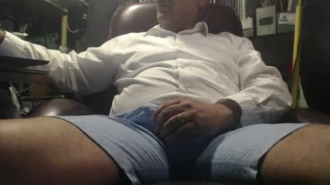 Snapshot of marrieddad19751975 chatting on July 6, 2026, 2:19 am only fans marrieddad19751975 online show from July 6, 2026, 2:19 am