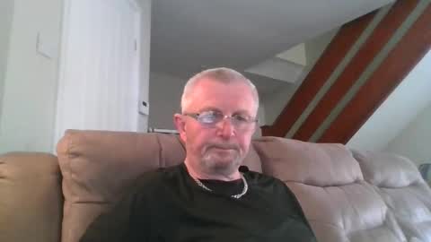 Snapshot of marrrrc chatting on April 10, 2026, 12:43 pm marrrrc online show from April 10, 2026, 12:43 pm