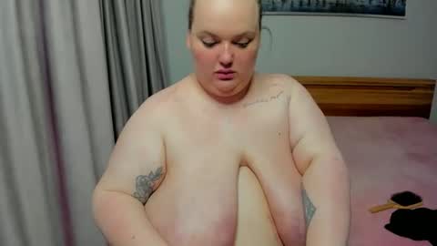 Mary online show from September 30, 2025, 2:11 pm