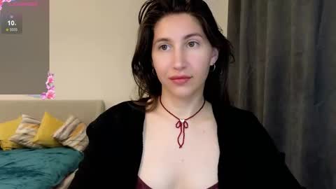 Snapshot of marrycolins chatting on November 5, 2025, 3:28 am marrycolins online show from November 5, 2025, 3:28 am