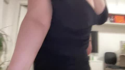 Snapshot of marrygrayes chatting on May 23, 2026, 7:51 pm Maria online broadcast from Tuesday to Suturday from 6 pm to 12 pm Germany time Sunday-Monday offline online show from May 23, 2026, 7:51 pm