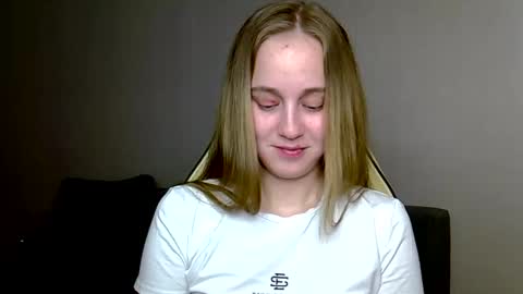 marryvi online show from March 6, 2026, 4:36 pm