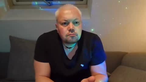 mars0481 online show from December 1, 2025, 12:59 am