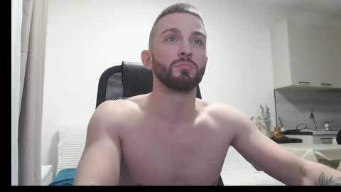 Snapshot of marselle_looker chatting on February 8, 2026, 3:48 pm Marselle online show from February 8, 2026, 3:48 pm