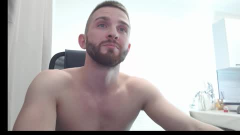 Snapshot of marselle_looker chatting on February 13, 2026, 7:21 pm Marselle online show from February 13, 2026, 7:21 pm