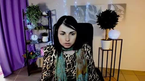 martaedams online show from May 4, 2026, 5:58 am
