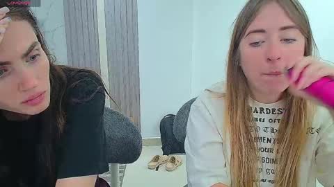 Snapshot of marthabarens chatting on May 10, 2026, 1:38 pm marthabarens online show from May 10, 2026, 1:38 pm