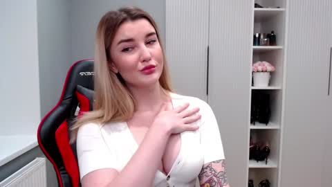 Marti online show from March 11, 2025, 9:37 pm