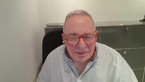 Snapshot of martin_1947 chatting on January 18, 2026, 9:40 pm martin_1947 online show from January 18, 2026, 9:40 pm