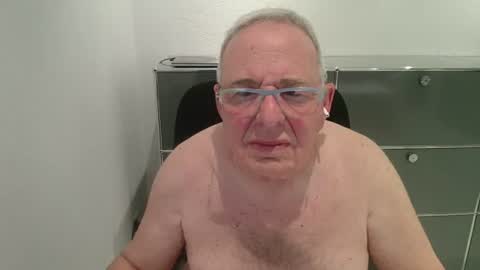 martin_1947 online show from July 24, 2026, 9:24 pm