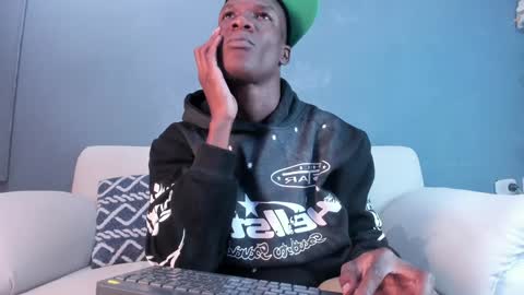 Snapshot of martin_killer chatting on January 27, 2025, 1:05 am Martin online show from January 27, 2025, 1:05 am