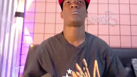 Snapshot of martin_killer chatting on November 5, 2025, 1:27 am Martin online show from November 5, 2025, 1:27 am