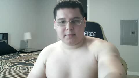 Snapshot of martin_militaryboy chatting on May 3, 2026, 12:44 pm martin_militaryboy online show from May 3, 2026, 12:44 pm