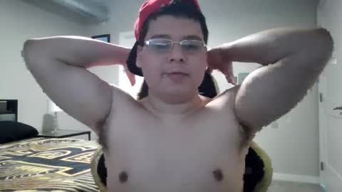 Snapshot of martin_militaryboy chatting on May 20, 2026, 8:26 pm martin_militaryboy online show from May 20, 2026, 8:26 pm
