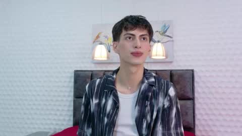 Snapshot of martin_williams_ chatting on December 17, 2025, 12:11 pm martin_williams_ online show from December 17, 2025, 12:11 pm