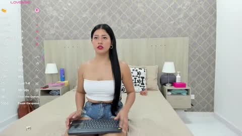 Snapshot of martina_ayala chatting on September 15, 2025, 11:21 am Martina online show from September 15, 2025, 11:21 am