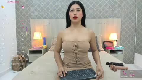 Snapshot of martina_ayala chatting on May 25, 2026, 11:27 am Martina online show from May 25, 2026, 11:27 am