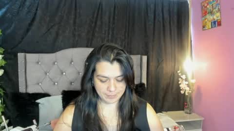 Snapshot of martina_foxy_ chatting on March 2, 2025, 12:32 pm MARTINA online show from March 2, 2025, 12:32 pm