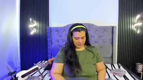 Snapshot of martina_foxy_ chatting on October 9, 2025, 12:14 pm MARTINA online show from October 9, 2025, 12:14 pm