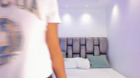 Snapshot of martina_mancinii chatting on January 6, 2025, 12:13 pm Martina online show from January 6, 2025, 12:13 pm