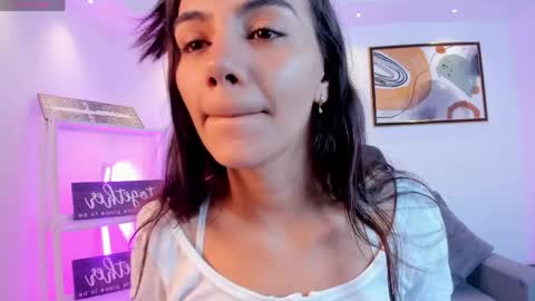 Martina online show from May 13, 2026, 12:24 pm