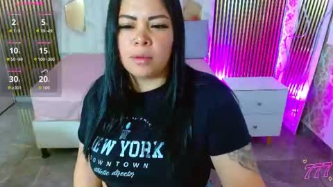 Snapshot of martina_tay chatting on July 6, 2026, 3:14 am Hey im martina online show from July 6, 2026, 3:14 am