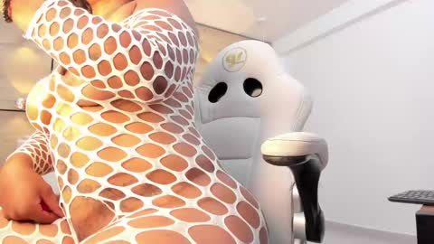 martina touss  online show from March 5, 2025, 3:18 pm