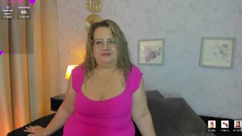 Snapshot of martinacurvy_ chatting on July 2, 2026, 10:21 am Martina Caicedo online show from July 2, 2026, 10:21 am