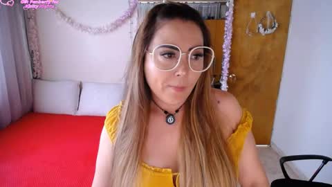 Antonella Martini online show from April 12, 2026, 6:57 pm