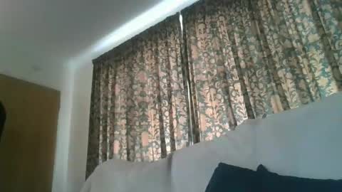 martinrgbxxxx online show from January 14, 2026, 11:16 am