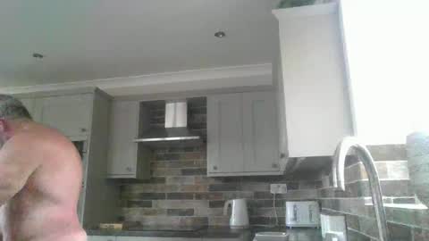 Snapshot of martinrgbxxxx chatting on June 17, 2026, 7:44 am martinrgbxxxx online show from June 17, 2026, 7:44 am