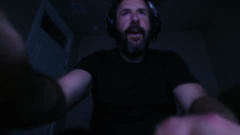 Snapshot of martlz chatting on April 21, 2026, 3:35 am Martlz online show from April 21, 2026, 3:35 am