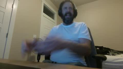 Snapshot of martlz chatting on April 28, 2026, 2:38 am Martlz online show from April 28, 2026, 2:38 am