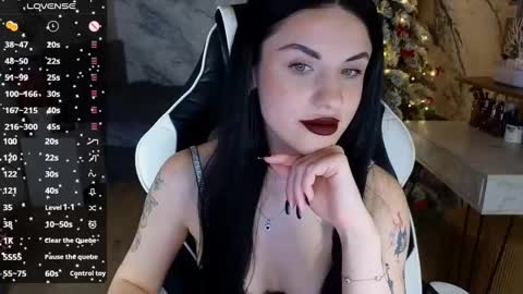 Snapshot of mary___moore chatting on December 24, 2024, 4:22 am Maria online show from December 24, 2024, 4:22 am