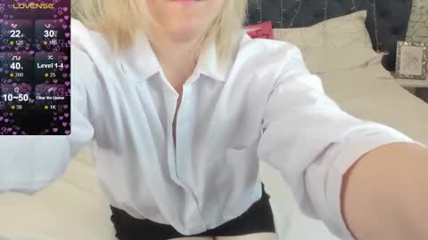 Snapshot of mary__bailey chatting on January 17, 2025, 1:25 am mary__bailey online show from January 17, 2025, 1:25 am