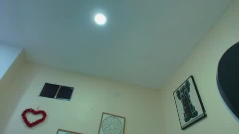 mary_cute9 online show from June 18, 2026, 11:58 am