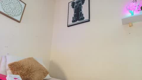 mary_cute9 online show from July 2, 2026, 12:33 pm