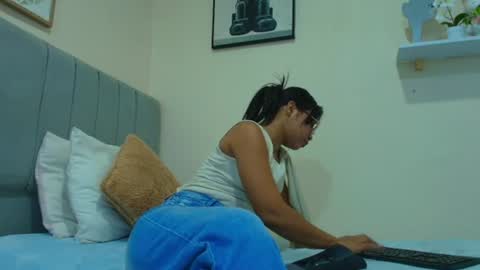 mary_cute9 online show from July 13, 2026, 12:08 pm
