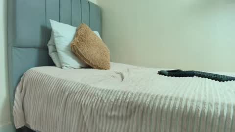 mary_cute9 online show from July 24, 2026, 12:14 pm