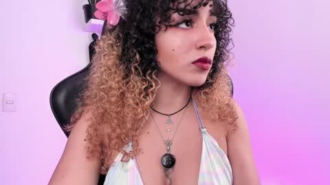 Mary Jane  online show from December 5, 2024, 10:01 pm