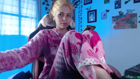 Snapshot of mary_janness chatting on February 9, 2025, 8:02 pm 100 online show from February 9, 2025, 8:02 pm
