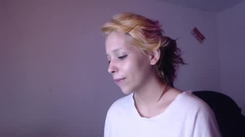 Snapshot of mary_janness chatting on November 26, 2025, 6:36 am 100 online show from November 26, 2025, 6:36 am