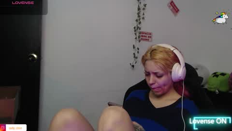 Snapshot of mary_janness chatting on December 2, 2025, 3:29 pm 100 online show from December 2, 2025, 3:29 pm