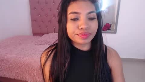 Snapshot of mary_live18 chatting on February 12, 2025, 12:22 pm Hi guys im Mary online show from February 12, 2025, 12:22 pm