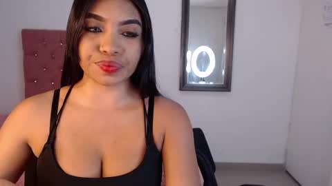 Snapshot of mary_live18 chatting on March 11, 2025, 12:17 pm Hi guys im Mary online show from March 11, 2025, 12:17 pm