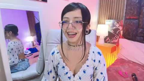 mary_luckaysha online show from July 23, 2026, 7:45 pm