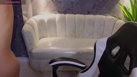 Snapshot of mary_luxx_tp chatting on November 8, 2025, 3:39 am mary_luxx_tp online show from November 8, 2025, 3:39 am